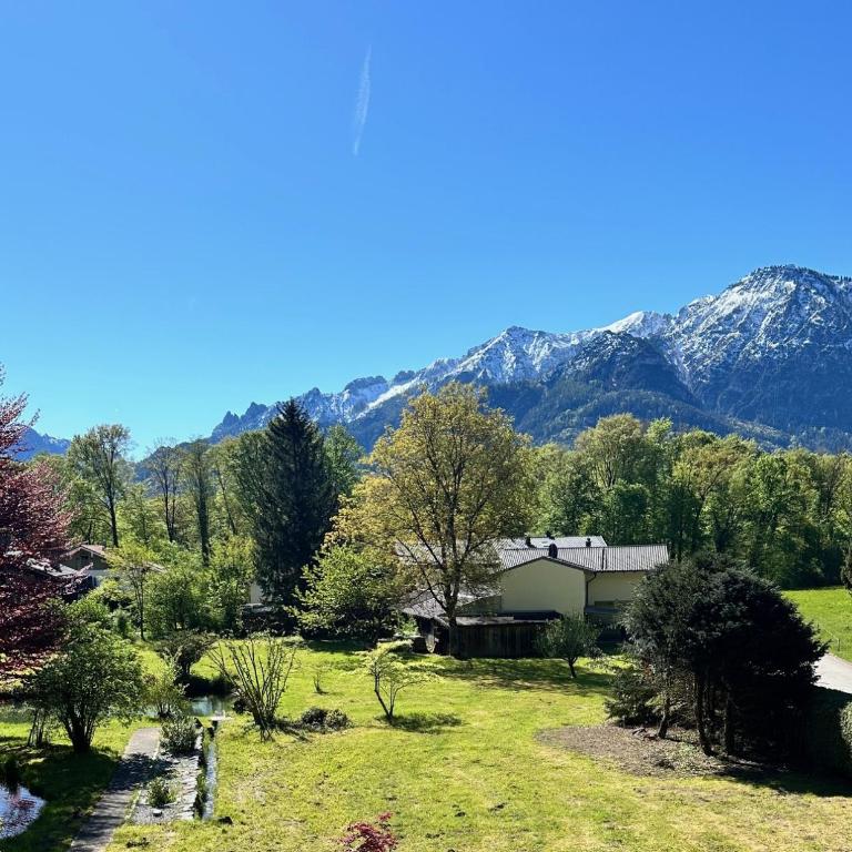 Ferienwohnungen Quellenhof - Apartment 1 mit Bergblick - 2