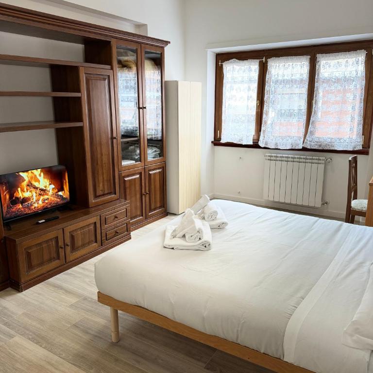Cerreto Suite Housing - Chambre Double avec Salle de Bains Privative - 1