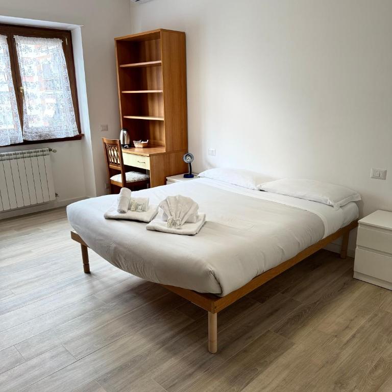 Cerreto Suite Housing - Chambre Double avec Salle de Bains Privative - 6