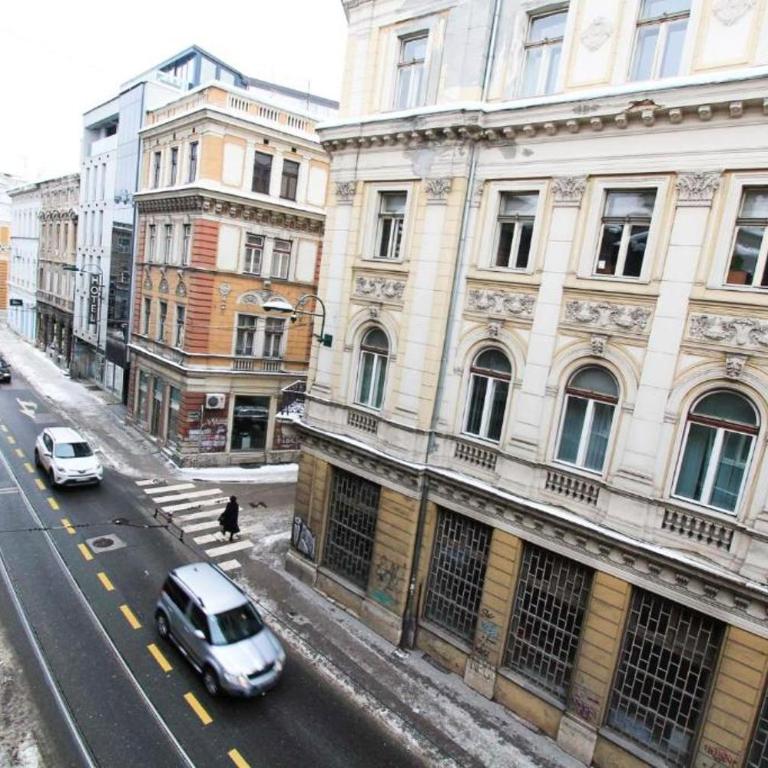 Old Town Luxe Living - One-Bedroom Apartment - 4