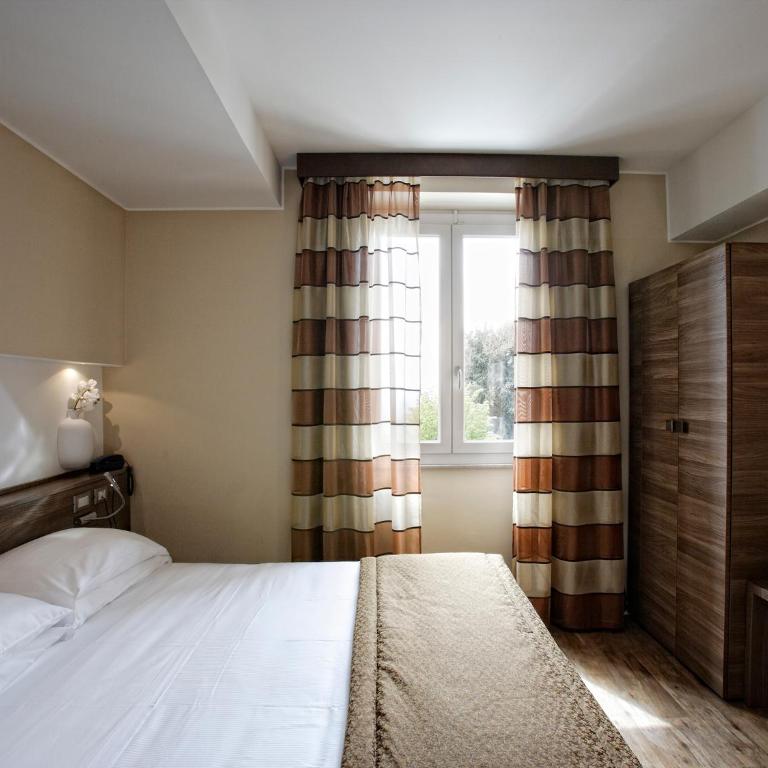 Hotel Porta Nuova - Camera Matrimoniale Superior - 1