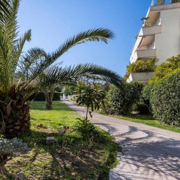 Studio Saint-Tropez Centre Charme, Piscine, Parking & Climatisation - One-Bedroom Apartment - 25