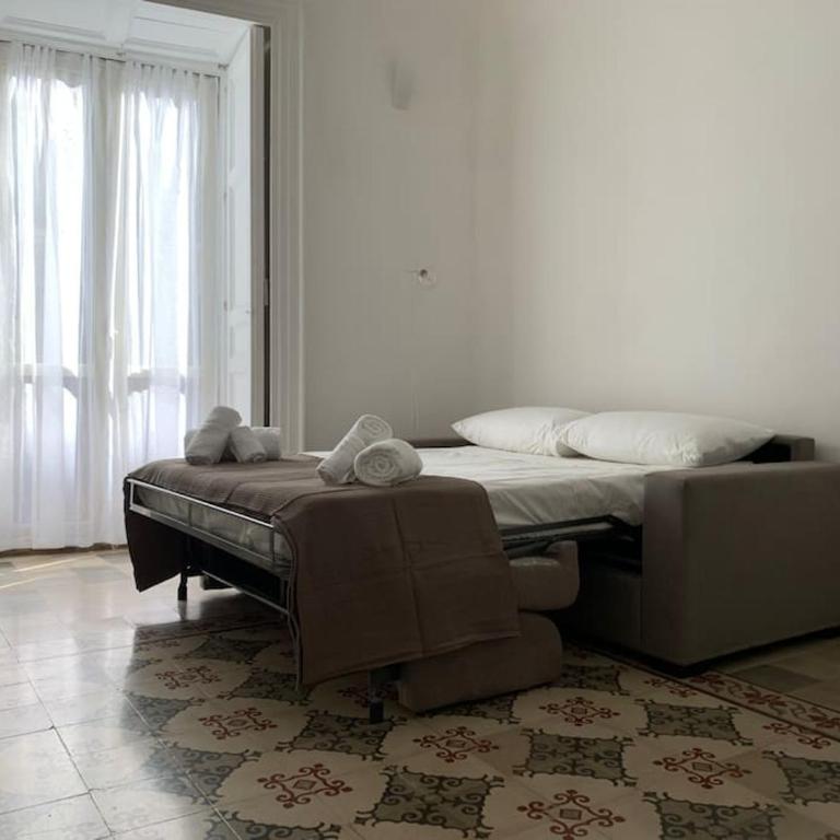 The Cement Tiles - One-Bedroom Apartment - 23
