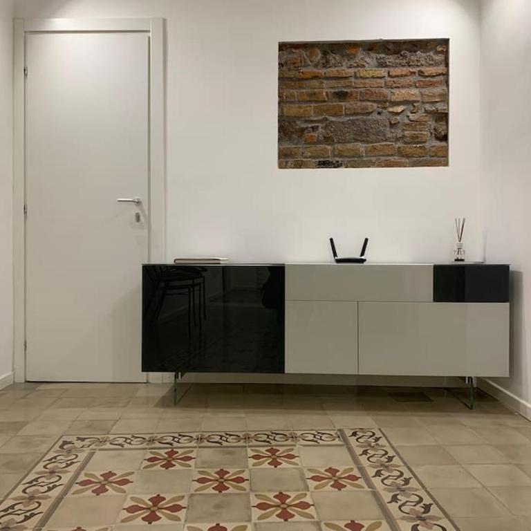 The Cement Tiles - One-Bedroom Apartment - 36