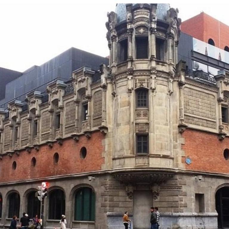 A 5 minutos andando del Casco Viejo, ayuntamiento, Plaza Circular y Gran Vía de Bilbao y próximo a las 2 líneas de metro - Single Room with Shared Bathroom - 28