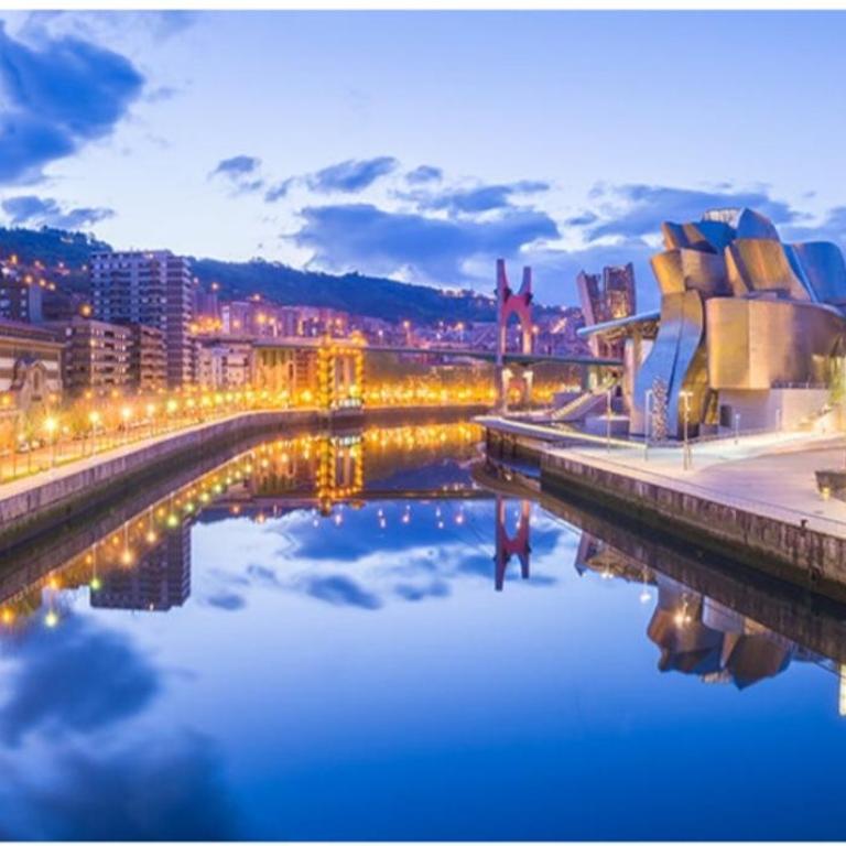A 5 minutos andando del Casco Viejo, ayuntamiento, Plaza Circular y Gran Vía de Bilbao y próximo a las 2 líneas de metro - Single Room with Shared Bathroom - 31