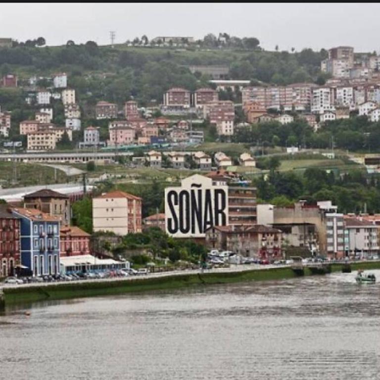 A 5 minutos andando del Casco Viejo, ayuntamiento, Plaza Circular y Gran Vía de Bilbao y próximo a las 2 líneas de metro - Single Room with Shared Bathroom - 33