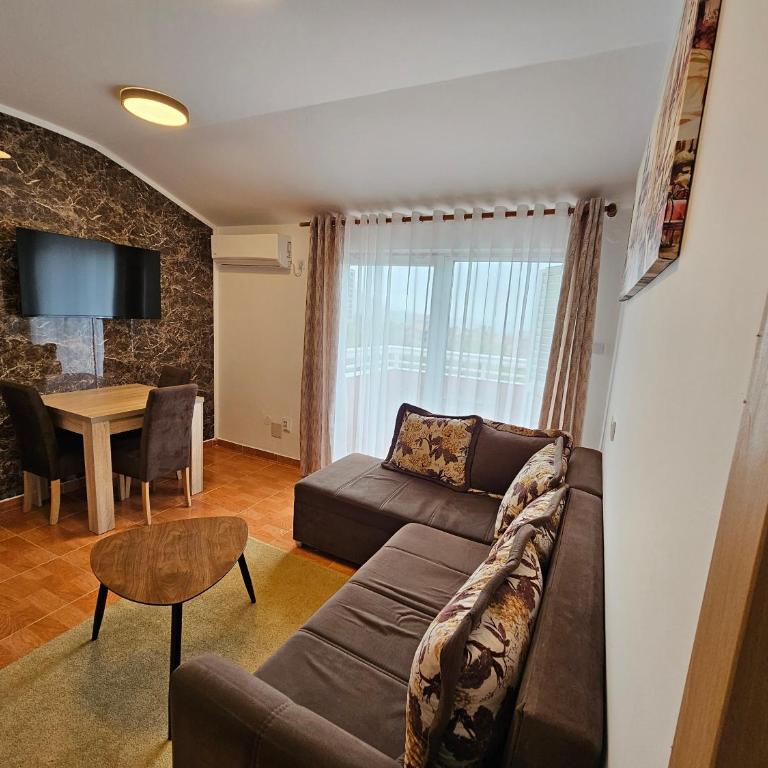 Dom M Apartments - Apartman s 1 Spavaćom Sobom, Balkonom i Pogledom na More - 6