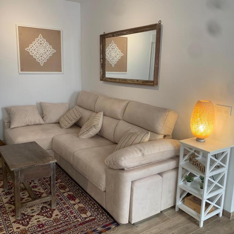 Apartamento en Malaga Fatima - Two-Bedroom Apartment with Balcony and Terrace - 8