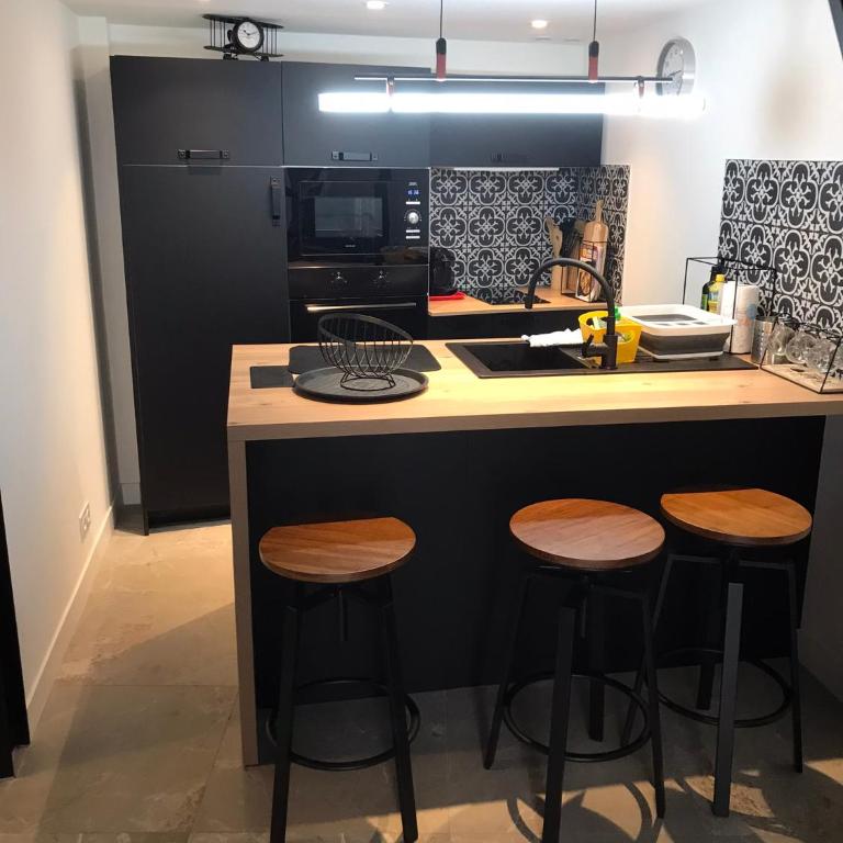 Une atypique et merveilleuse Petite maison en plein cœur de Nice, à proximité de la mer et des plages - Appartement 1 Chambre - 24