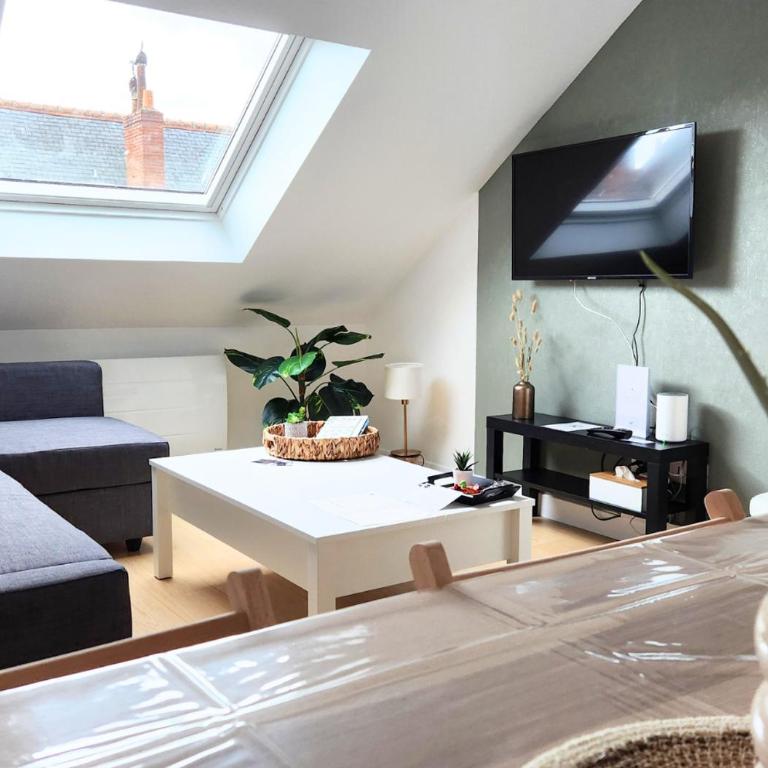 Top Central Tours - Vue Basilique Saint Martin - Apartamento de 2 dormitorios - 6