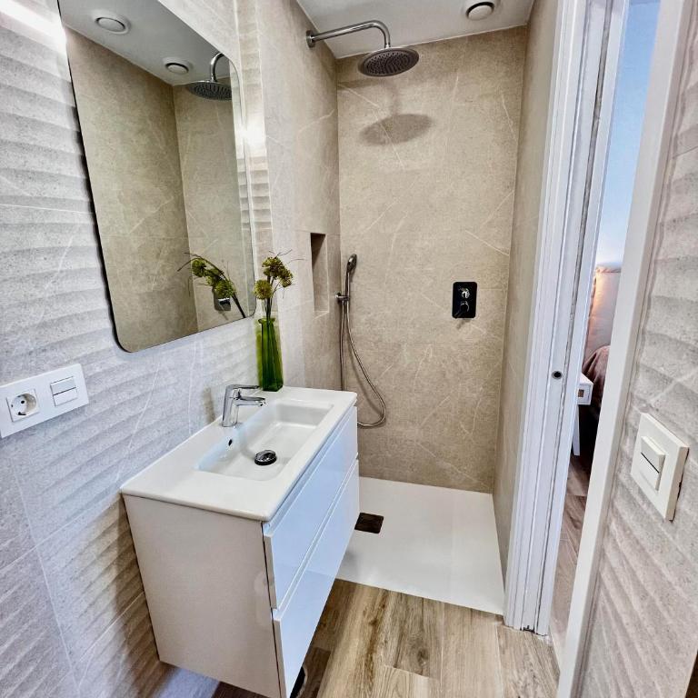 Bonito apartamento moderno con terraza privada - Appartement 1 Chambre - 5