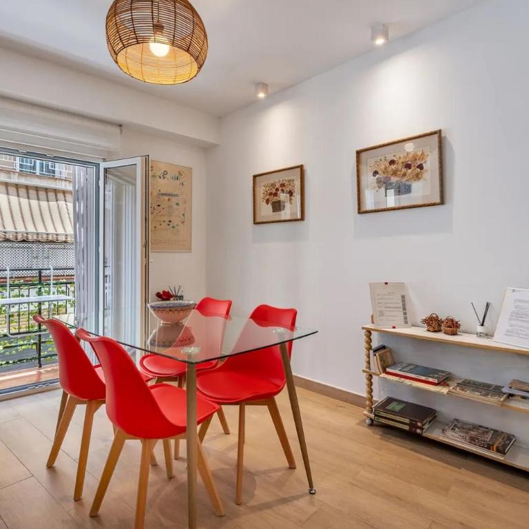 Precioso apartamento con patio - Two-Bedroom Apartment - 32