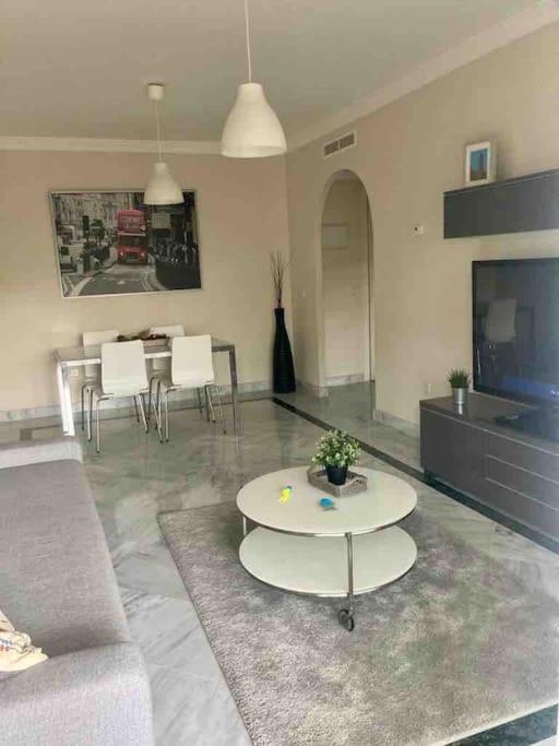 Apartamento Dama de Noche 5 pax y terraza en Marbella Puerto Banus - Apartment with Terrace - 12