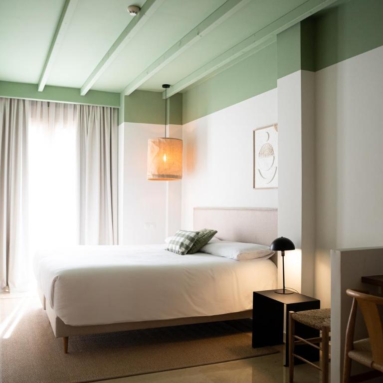 Rooms by JovA - Habitación Doble con balcón - 3