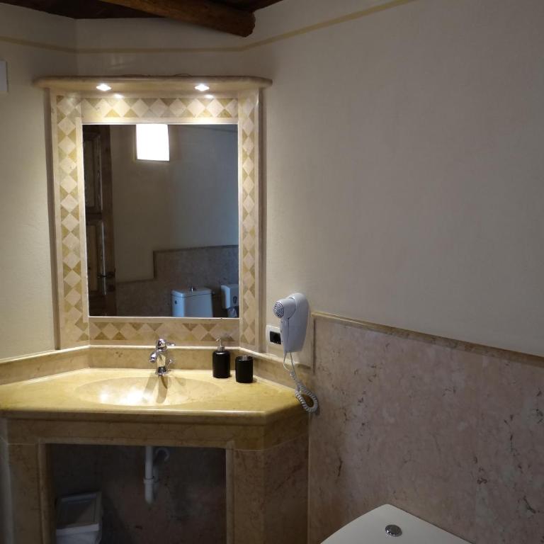 Le Camere Della Bice - Camera King con Vasca Idromassaggio - 4