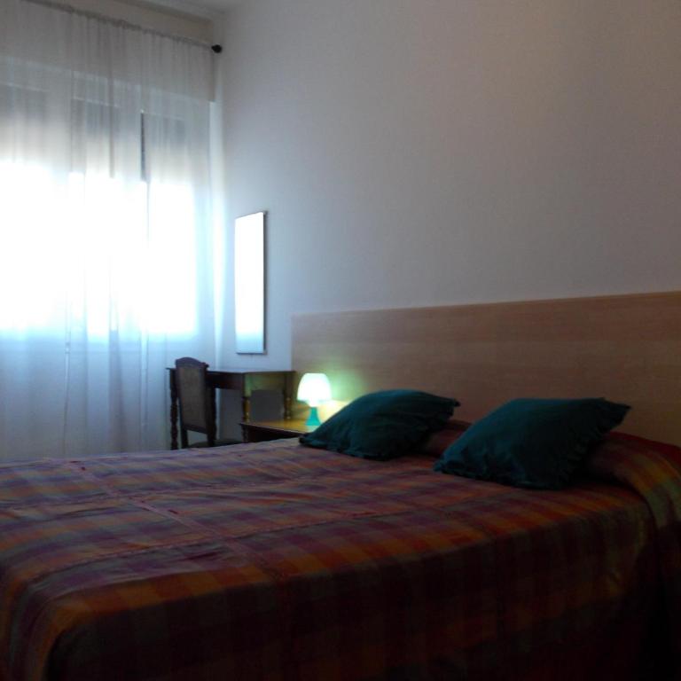 Travellers Lodge Bed & Rooms - Deluxe Doppelzimmer mit Gemeinschaftsbad - 8