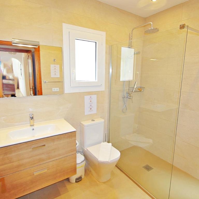 Alldo - hill side with private pool in Moraira - Three-Bedroom House - 29