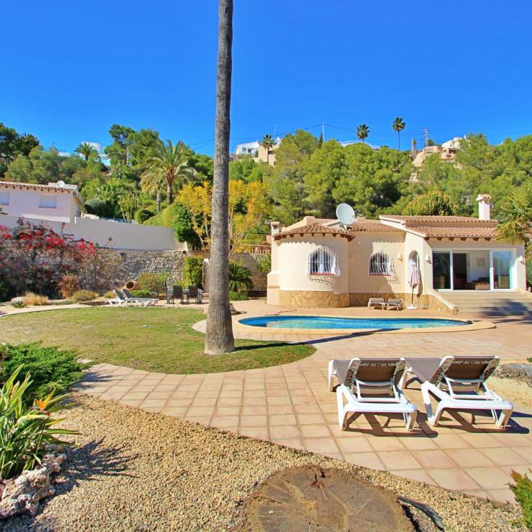 Alldo - hill side with private pool in Moraira - Three-Bedroom House - 7