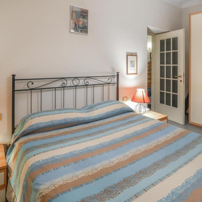 2 Bedroom Stunning Apartment In Genova - Appartamento con 2 Camere da Letto - 10