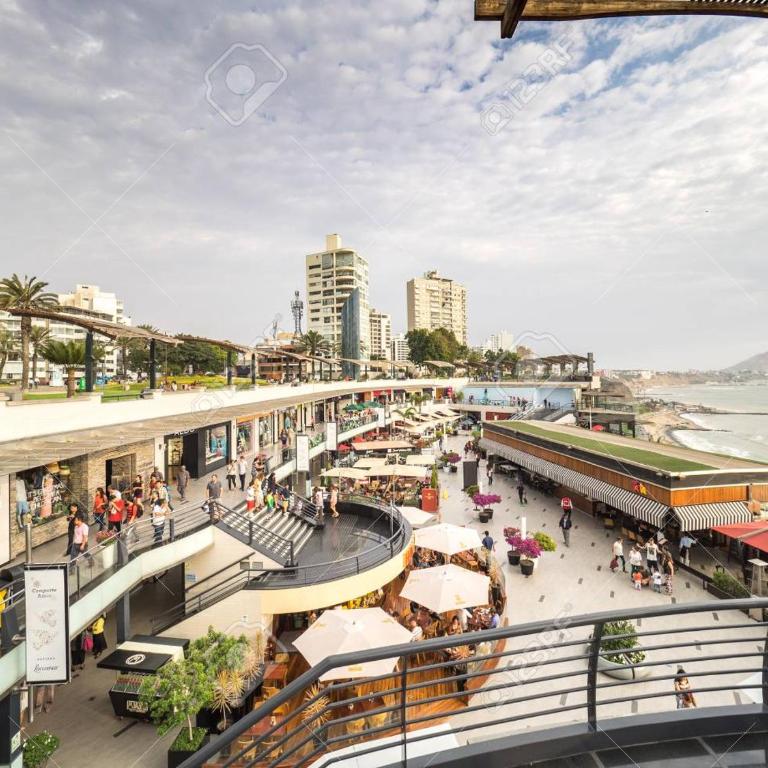 Moderno Departamento de 2 dormitorios a solo 6 min del Parque Kennedy Miraflores - Two-Bedroom Apartment - 42