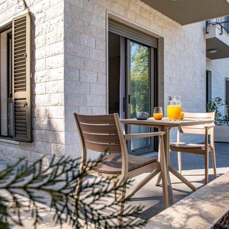 Marina Studio Apartment - One-Bedroom Apartment - 9