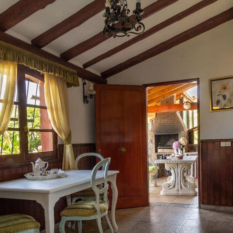 CASA RÚSTICA CON JACUZZI - Casa de 2 dormitorios - 23