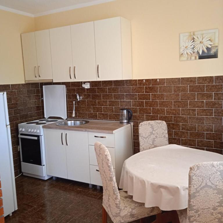 Comfort Apartments - Apartment with Garden View - 19