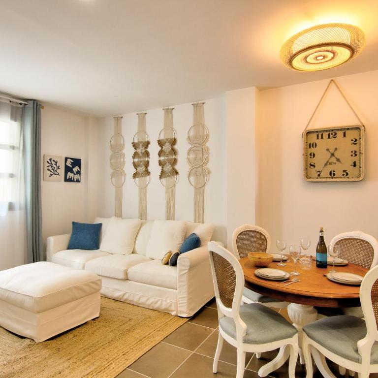 Illes 21 - Apartment with Terrace - 3