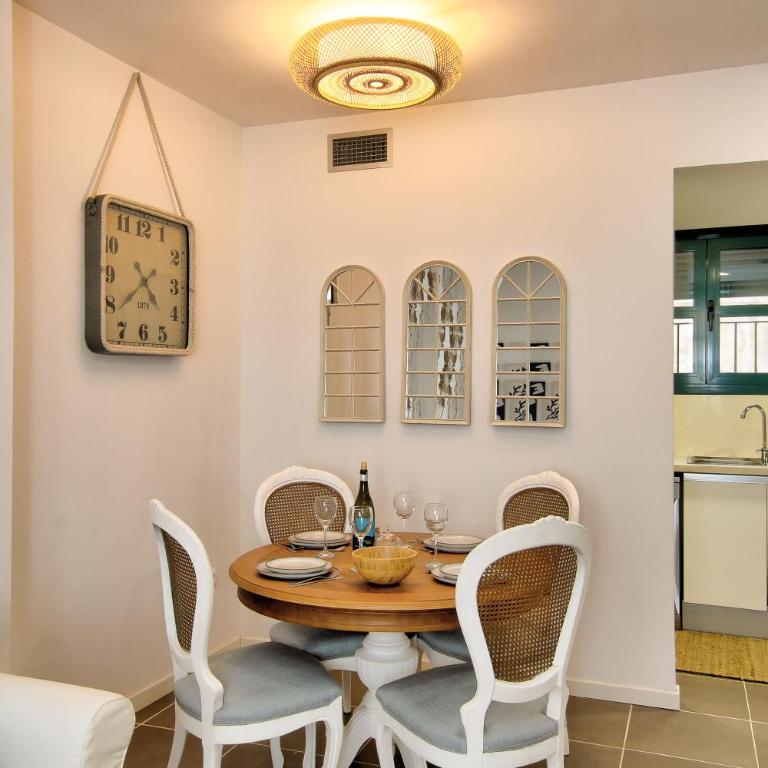 Illes 21 - Apartment with Terrace - 5