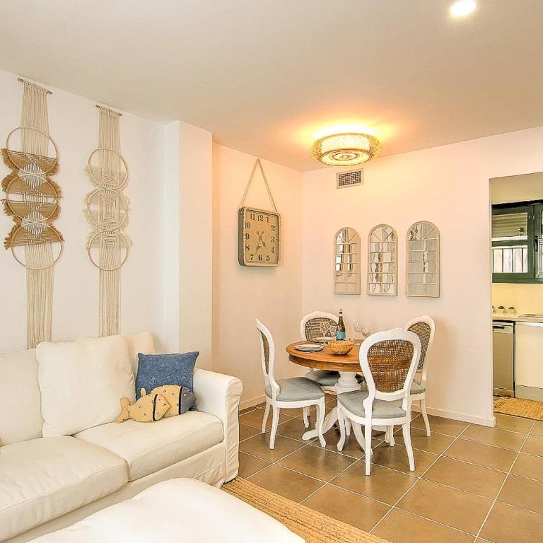 Illes 21 - Apartment with Terrace - 6