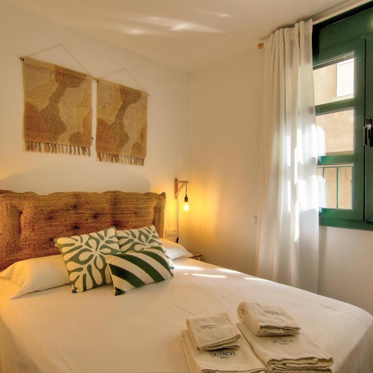 Illes 21 - Apartment with Terrace - 11