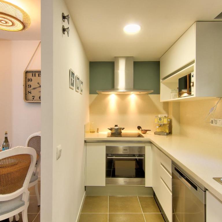 Illes 21 - Apartment with Terrace - 8