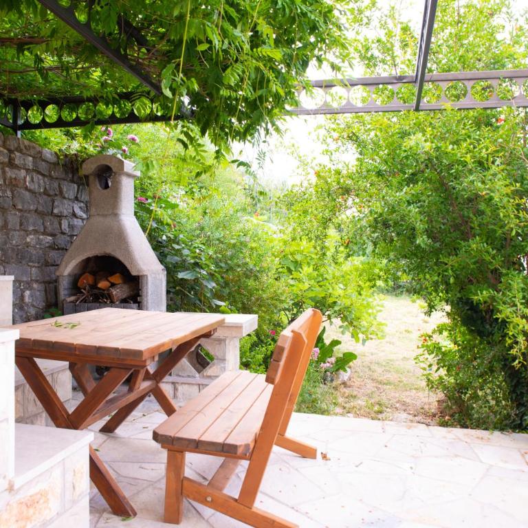 Spacious 2-bedroom apartment with nice view - Two-Bedroom Apartment - 7