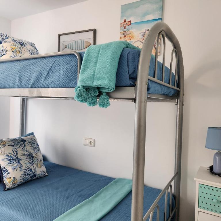 Triplex Adosado de cuatro dormitorios de esencia marítima a 2 minutos de la playa! - Casa de 4 dormitorios - 82