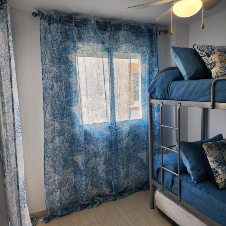 Triplex Adosado de cuatro dormitorios de esencia marítima a 2 minutos de la playa! - Casa de 4 dormitorios - 83