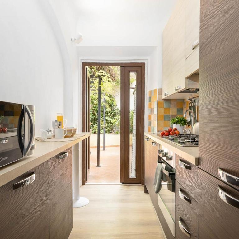 Casa Il Patio - Appartamento Deluxe con 2 Camere da Letto e Vista Giardino - 3