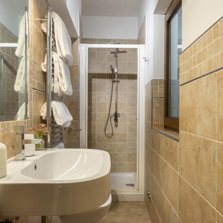 Casa Il Patio - Appartamento Deluxe con 2 Camere da Letto e Vista Giardino - 16