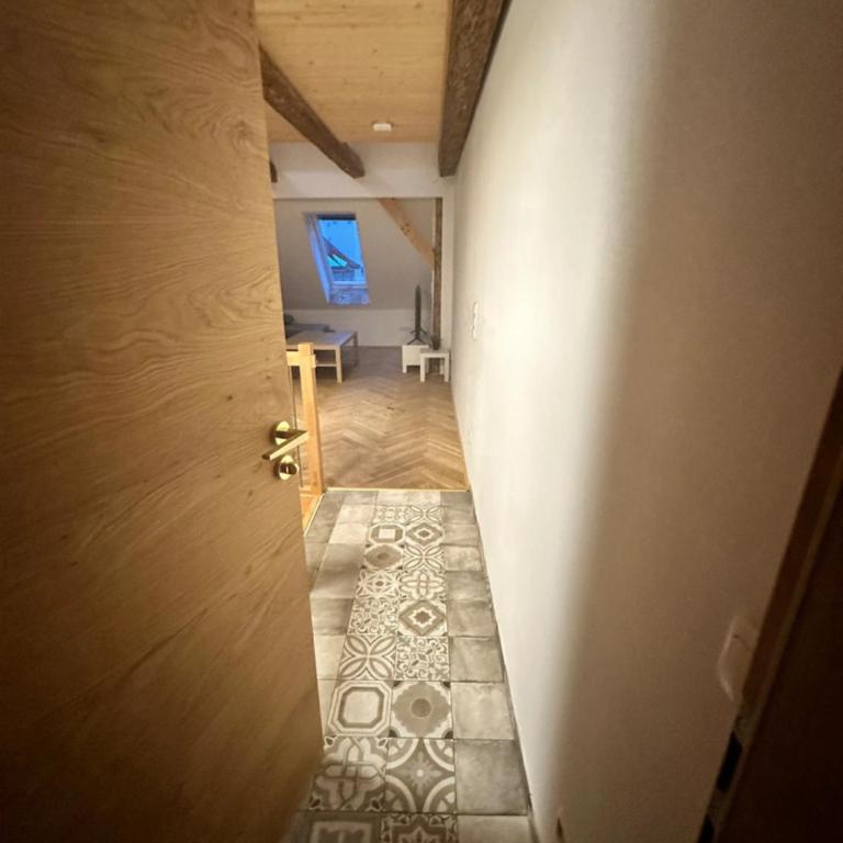 Exklusive Maisonetten Wohnung mit Gartenzugang - Apartment mit 2 Schlafzimmern - 13
