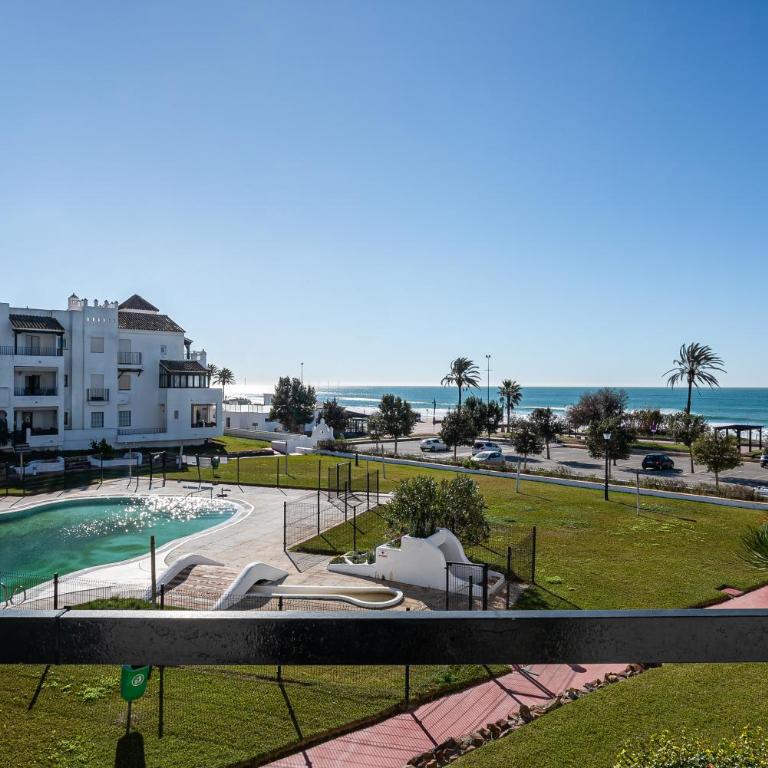 Pinomar, estupendo apartamento en primera línea de playa - Apartamento - 8