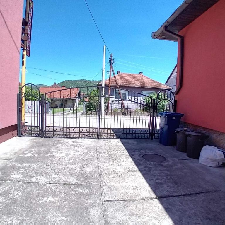 Smeštaj Vesna - Apartman sa 2 Spavaće Sobe - 11