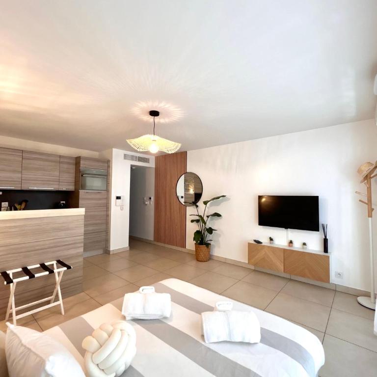 Studio NEUF - PORTES DE MONACO - Confort - Wifi - Clim - Appartement 1 Chambre - 2