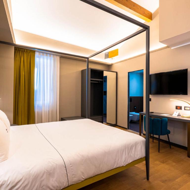 Hotel Touring - Junior Suite Deluxe - 2