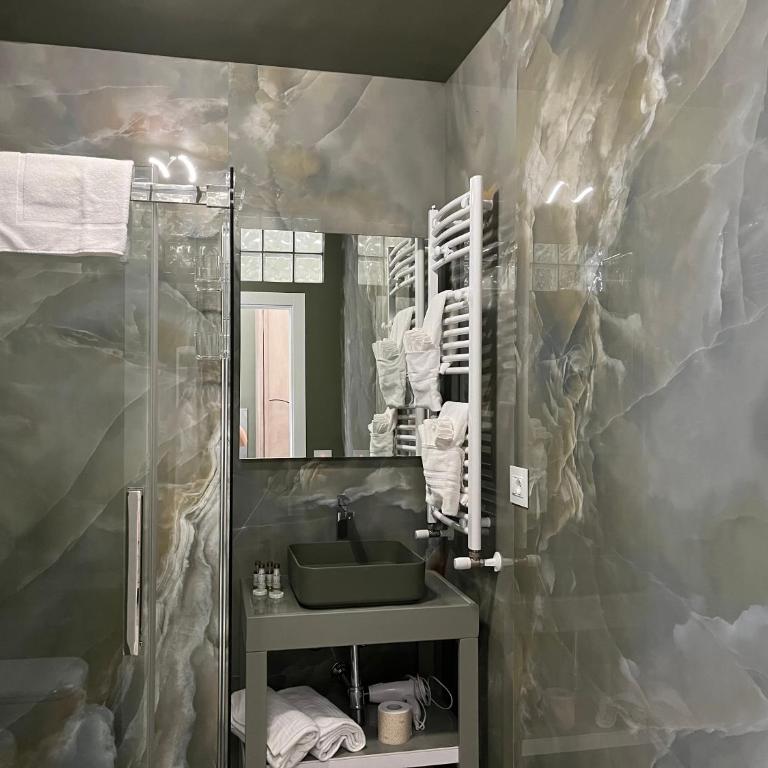 La Dimora di Donna Claudia - Deluxe Double Room with Balcony - 5