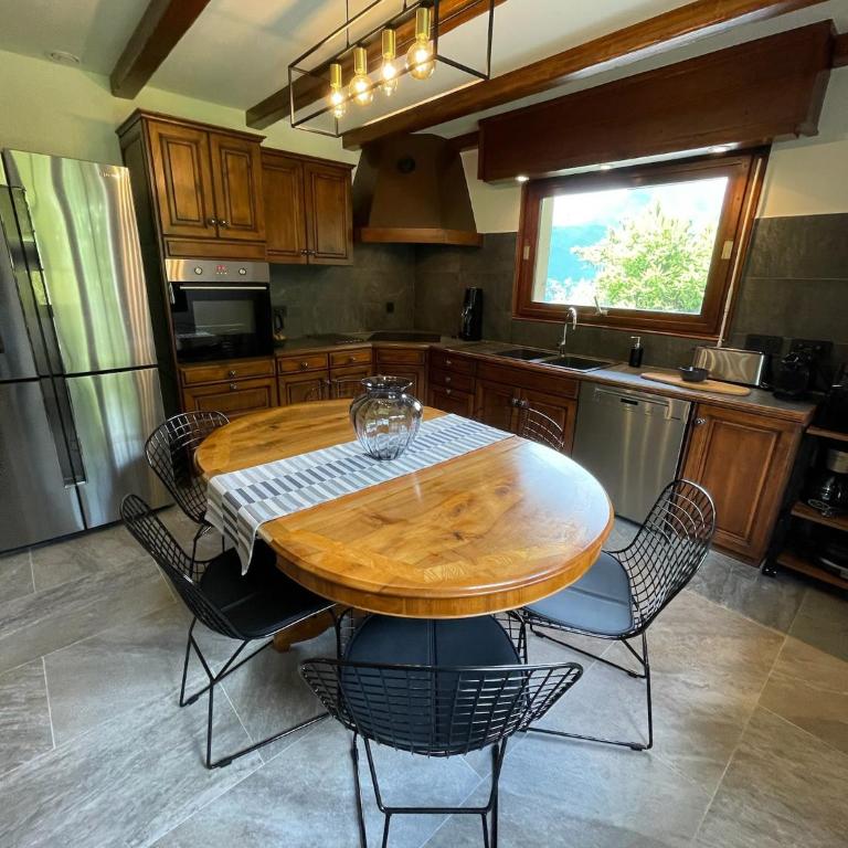 Chalet de la buche croisée - Appartement avec Vue sur la Montagne - 23