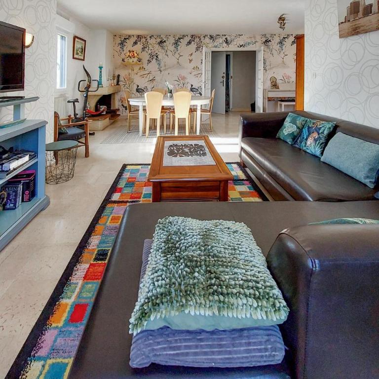 Gorgeous Apartment In Concarneau - Appartement 3 Chambres - 3