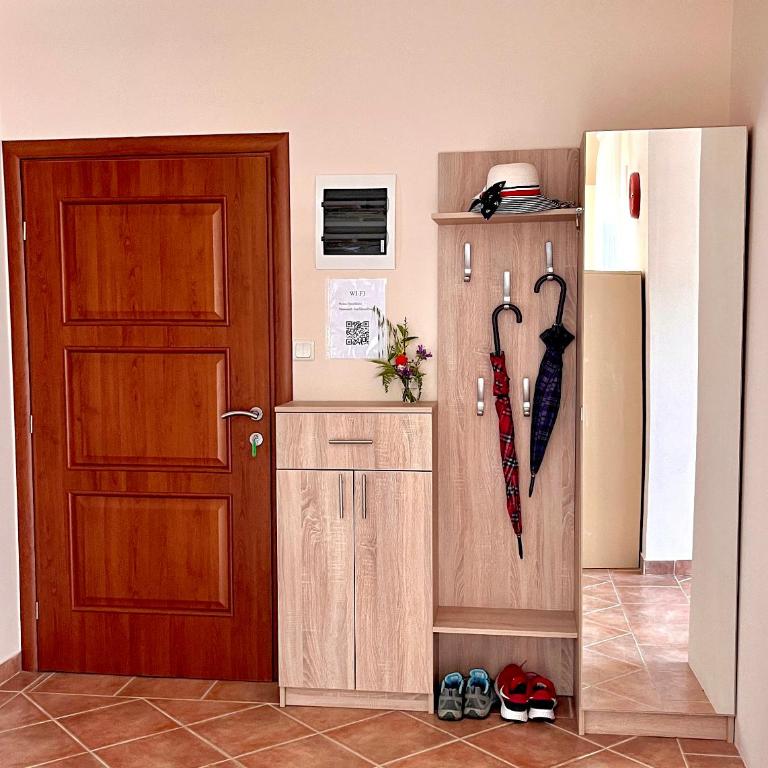 Sunshine house - One-Bedroom Apartment - 19