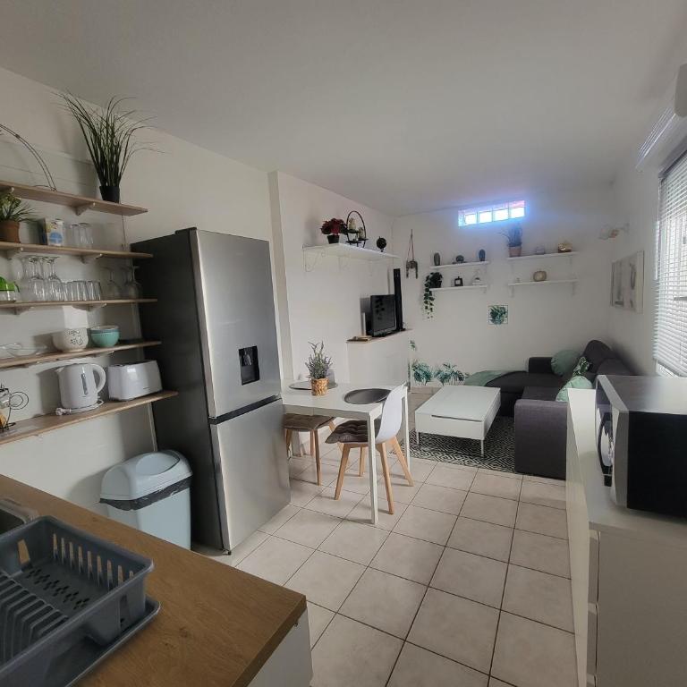 Jolie dépendance avec terrasse privée et jacuzzi - Appartement 1 Chambre - 2