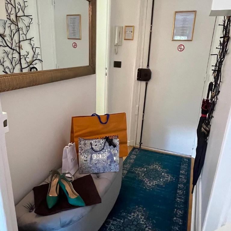 Studio près des Champs-Élysées - Appartement 1 Chambre - 27