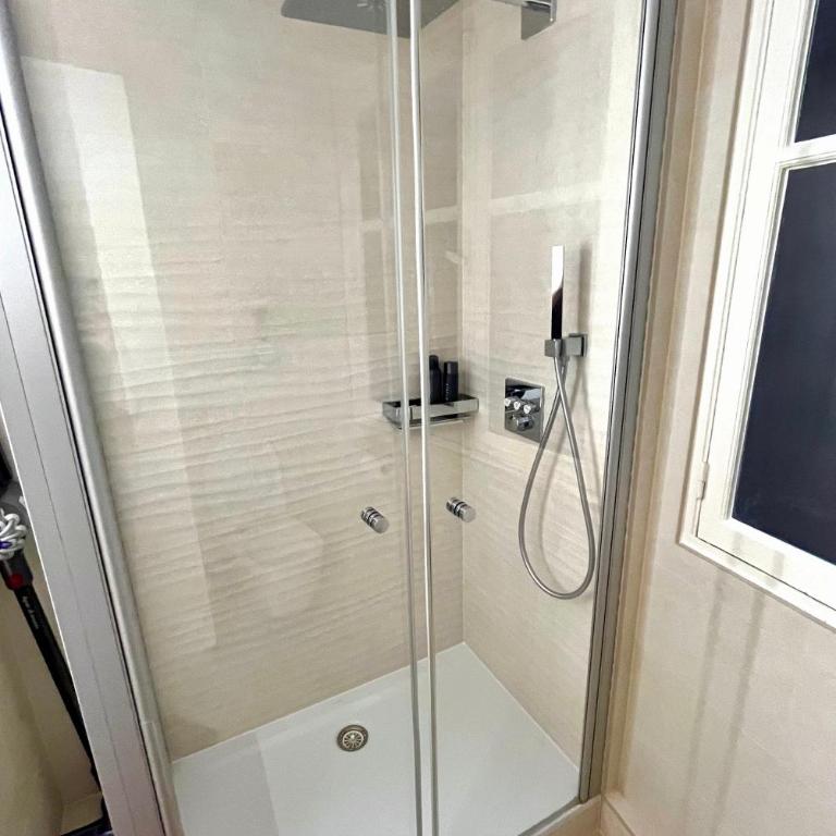Studio près des Champs-Élysées - Appartement 1 Chambre - 33